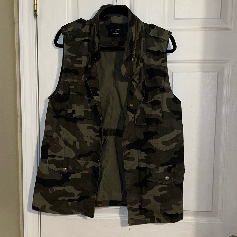Love Tree Camo Cinch Waist Vest